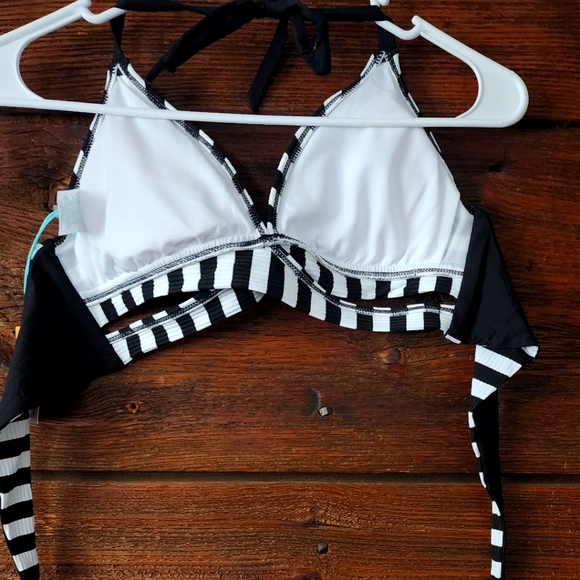 Kona Sol Black and White Bathing Suit Top - Picture 3 of 3